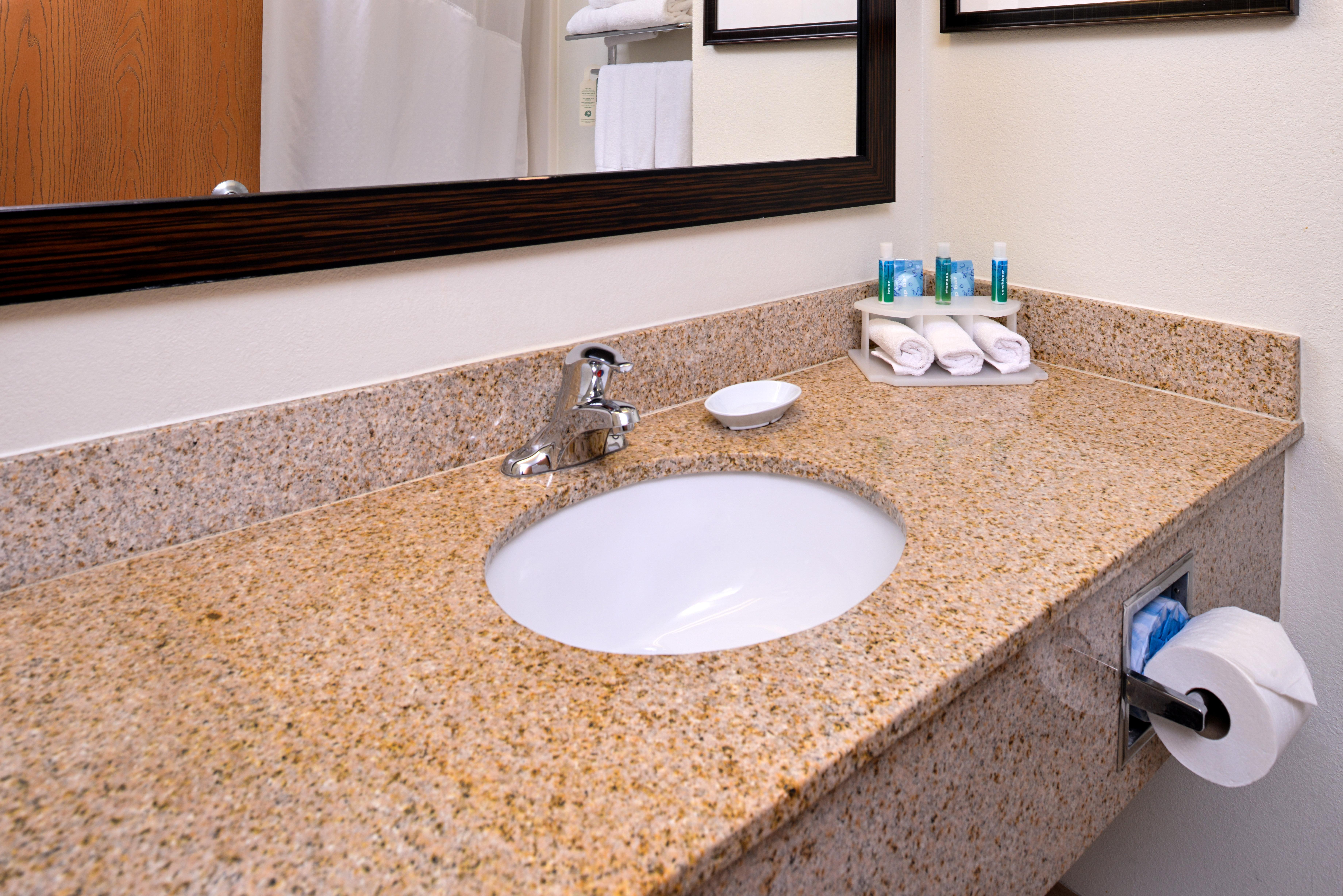 Holiday Inn Express Hotel & Suites Lancaster-Lititz By Ihg Exterior foto