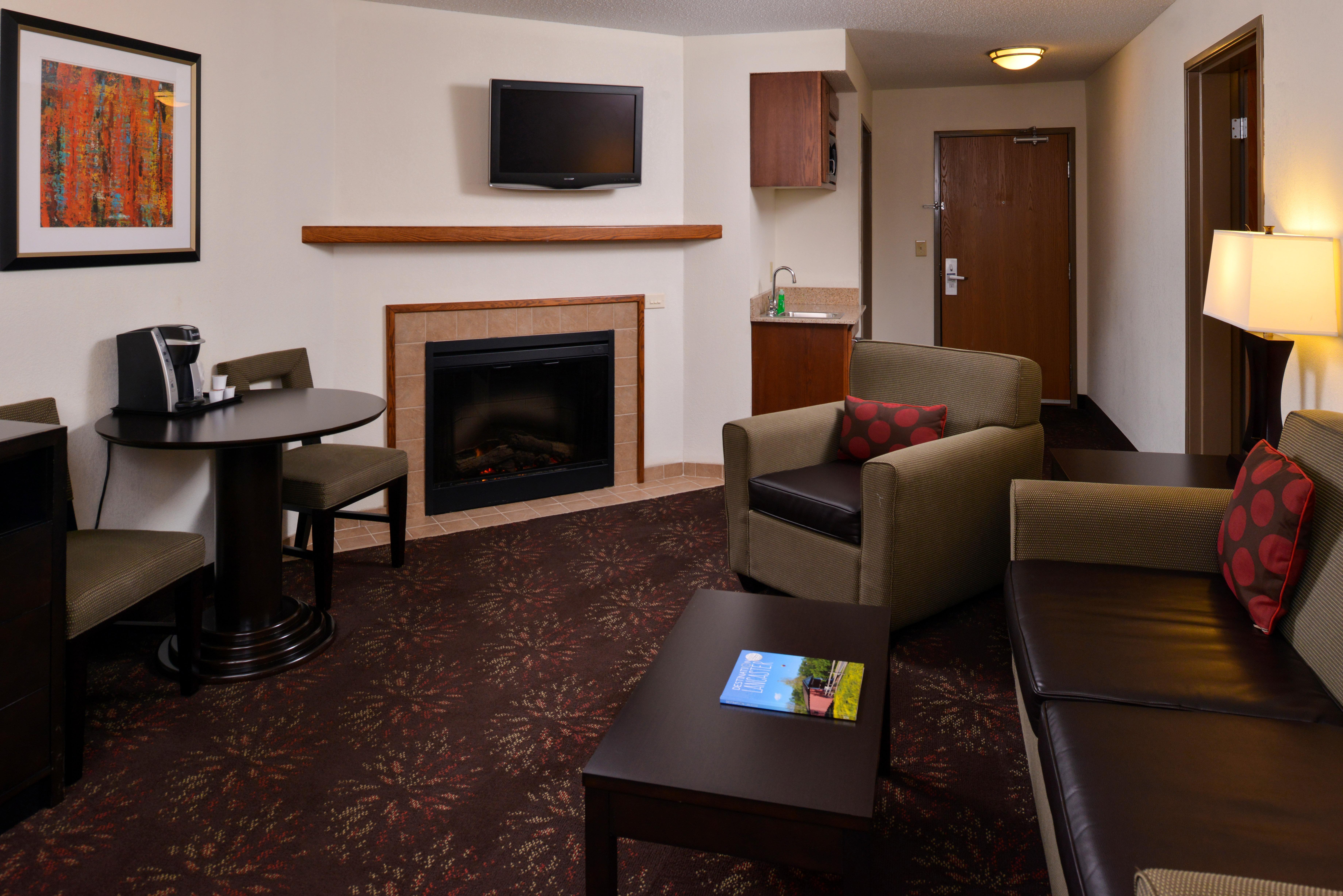 Holiday Inn Express Hotel & Suites Lancaster-Lititz By Ihg Exterior foto