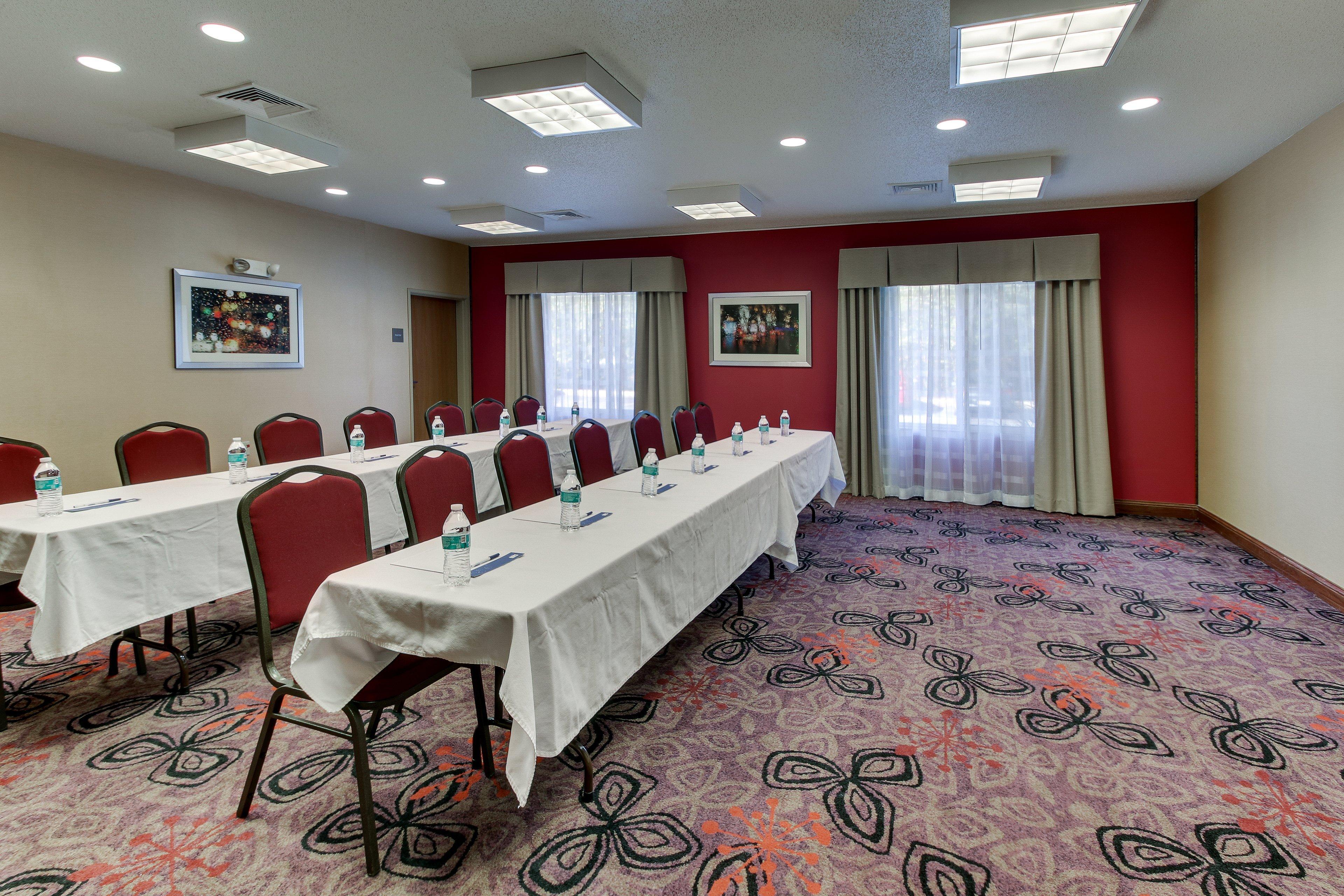 Holiday Inn Express Hotel & Suites Lancaster-Lititz By Ihg Exterior foto